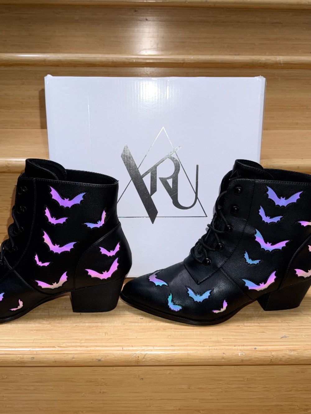 YRU Bat Reflective Boots